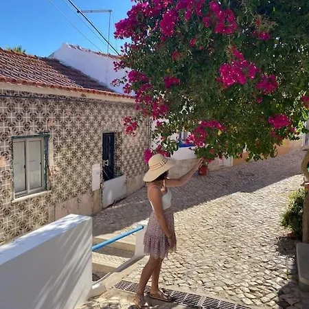 Casa Cegonha , Bela Casa Típica Portuguesa * Ferragudo (Faro)